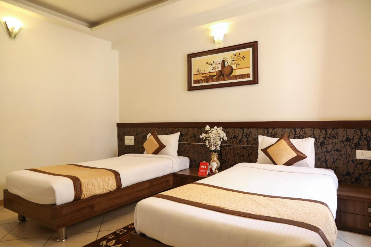 Oyo 10943 Hotel Plus Corporate Khapa  Exterior photo